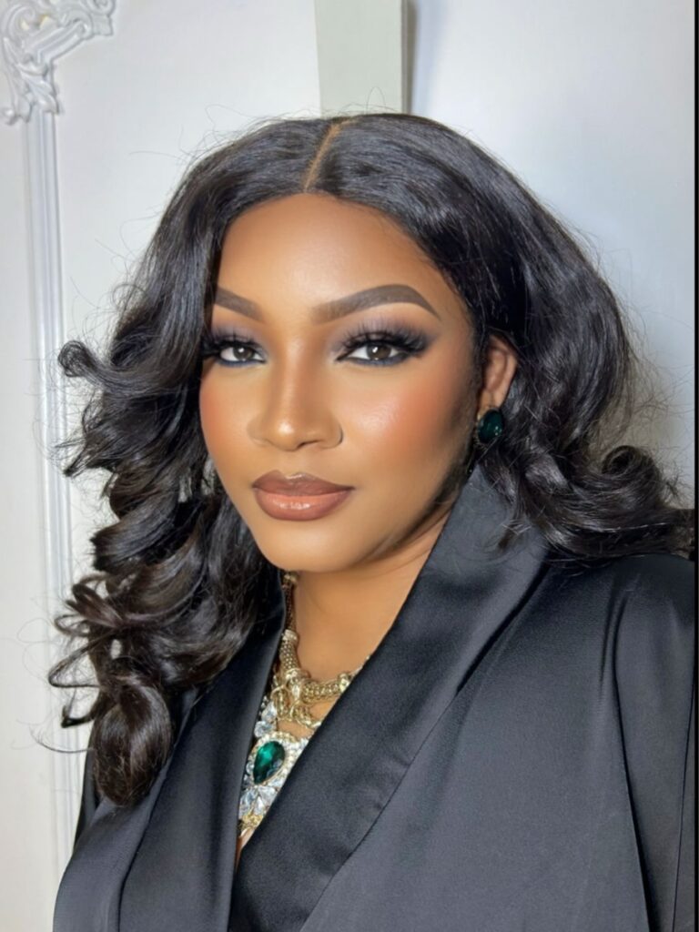Omotola Jalade snubs presenter at miss Nigeria dinner
